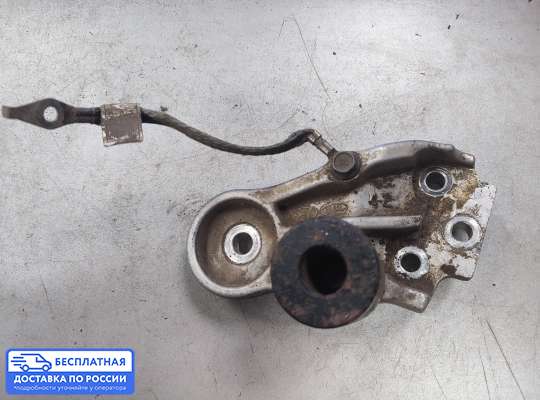 Кронштейн ДВС (лапа) на Kia Rio II (JB)