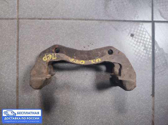 Скоба суппорта на Opel Monterey A