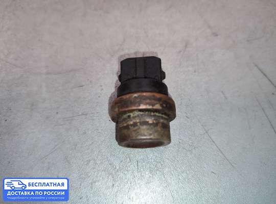 Датчик температуры на Volkswagen Golf III (1H)