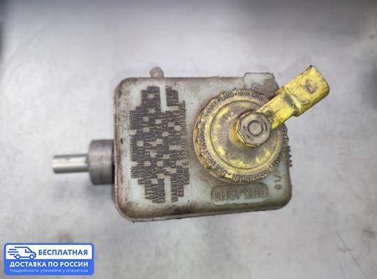 Главный тормозной цилиндр (ГТЦ) на Volkswagen Golf IV (1J)
