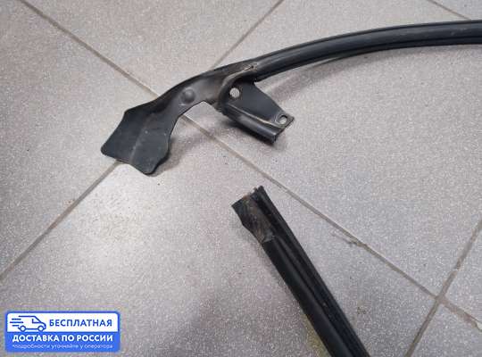 Уплотнитель двери на Ford Mondeo III