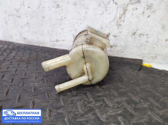 Бачок гидроусилителя на Opel Frontera B