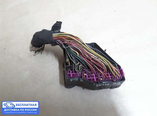 Блок предохранителей на Volkswagen Golf IV (1J)