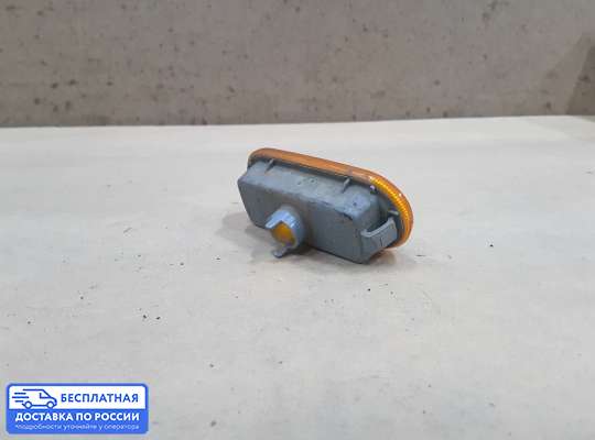 Повторитель поворота в крыло на Volkswagen Passat B5 (3B)