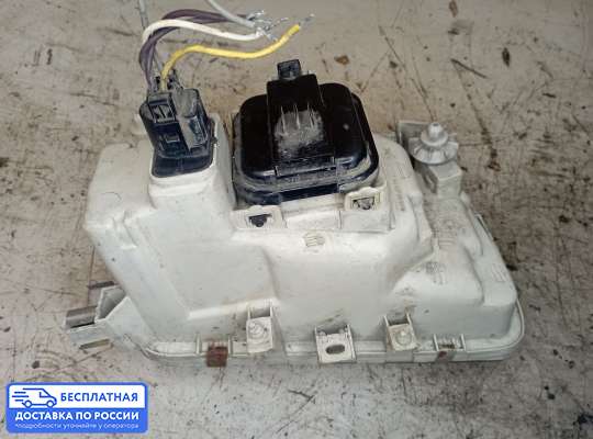 Фара передняя на Volkswagen Polo Mk3 (6N/6KV)