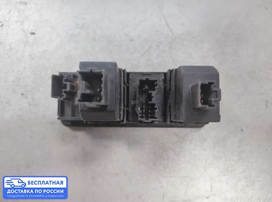 Кнопки на Mitsubishi Carisma