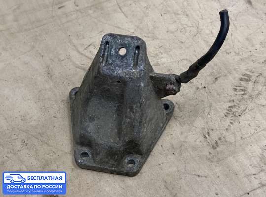 Кронштейн ДВС (лапа) на Skoda Superb I (3U)