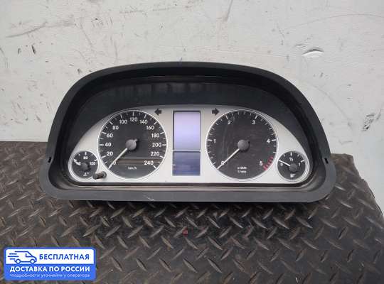 Щиток приборов на Mercedes-Benz B (W245)