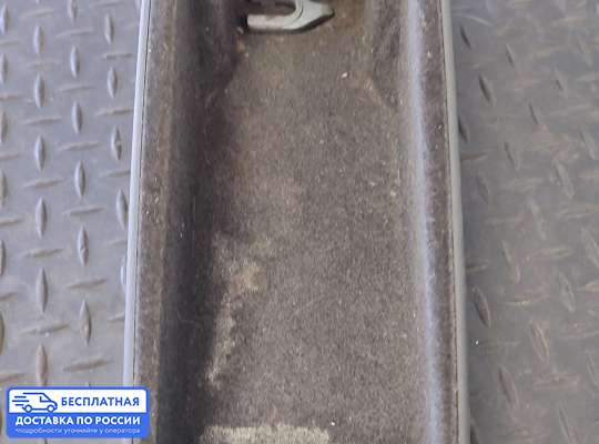 Подлокотник на Audi A6 (C5)