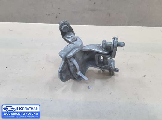 Петля двери на Mitsubishi Mirage CJO