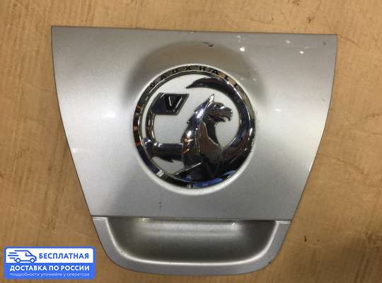 Ручка крышки багажника (задней двери) на Opel Astra J