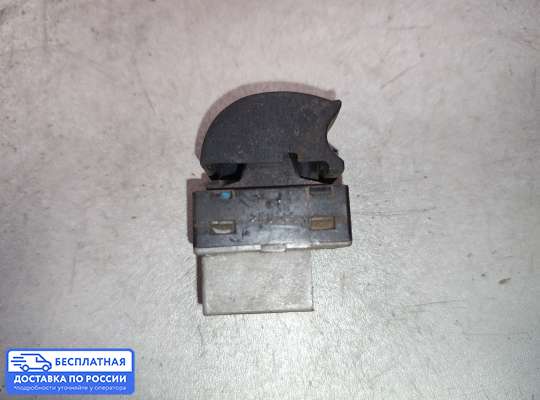 Кнопки стеклоподьемника на Audi A3 (8L)