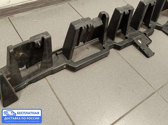 Кронштейн бампера на Ford Kuga II / Escape III
