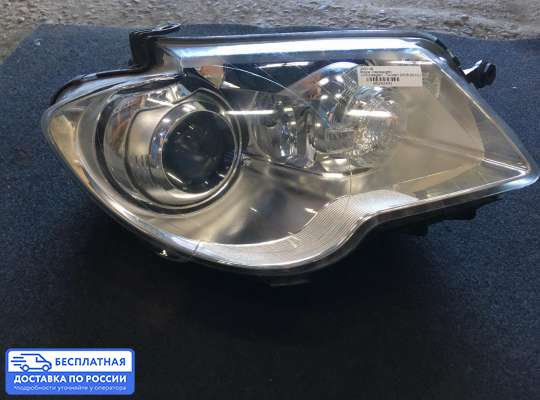 Фара передняя на Volkswagen Touran I (1T)