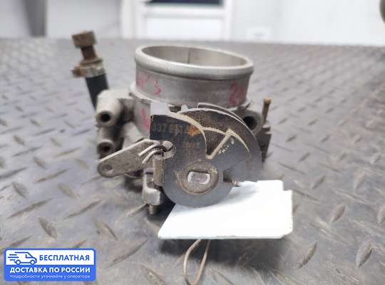Заслонка дроссельная на Volkswagen Golf III (1H)