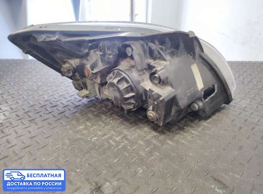 Фара передняя на Kia Rio II (JB)