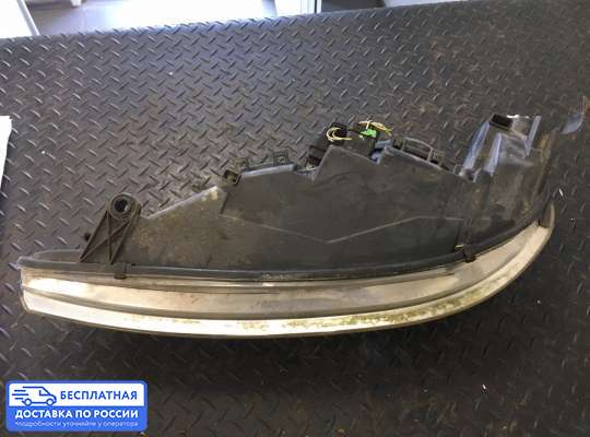 Фара передняя на Peugeot 406