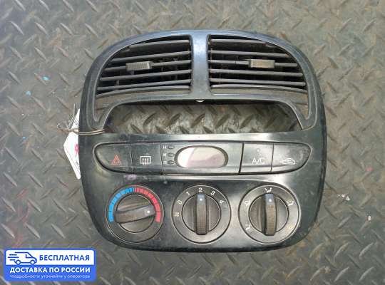 Блок управления печкой на Kia Sportage I (JA, K00)
