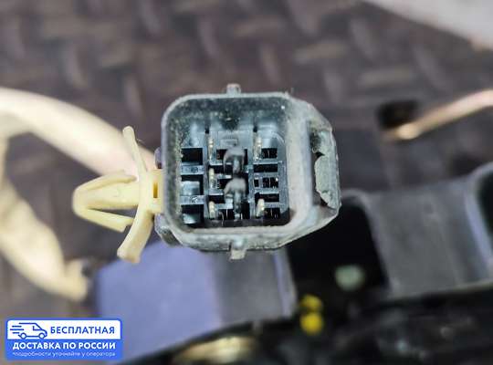 Замок боковой двери на Hyundai Getz