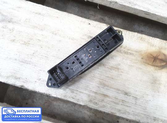 Кнопки стеклоподьемника на Mitsubishi Mirage CJO