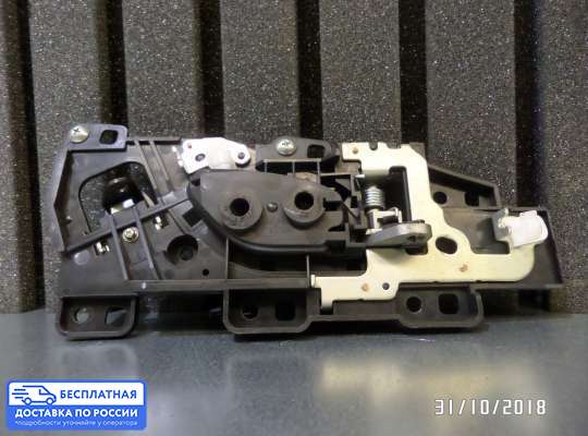 Ручка двери внутренняя на Honda Civic VIII (4D, 5D)