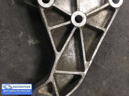 Кронштейн КПП на Opel Zafira A