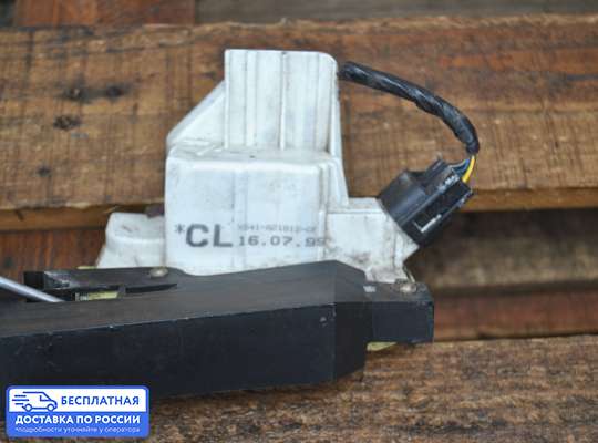 Замок боковой двери на Ford Focus I