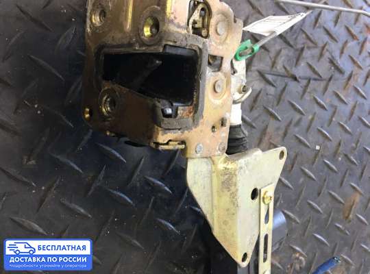 Замок боковой двери на Mitsubishi Carisma