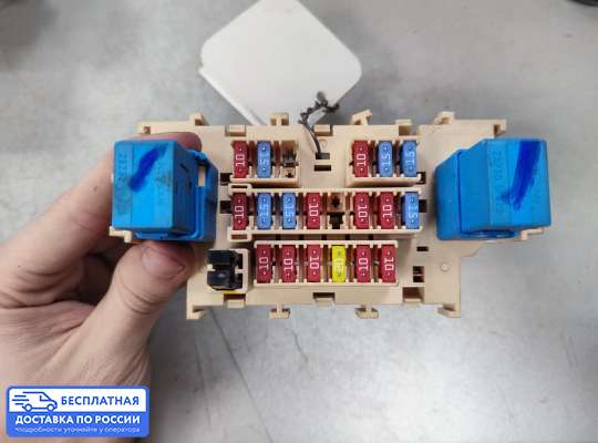 Блок предохранителей на Nissan Qashqai I (J10)