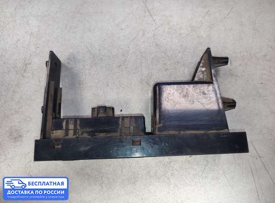 Часы на Opel Monterey A