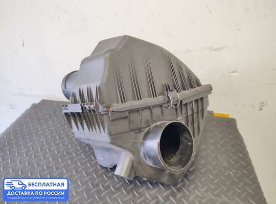 Корпус воздушного фильтра на BMW 5 (E60/E61)