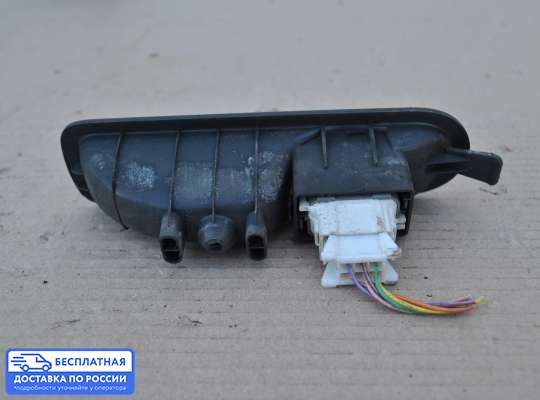 Кнопки стеклоподьемника на Citroen Xsara Picasso