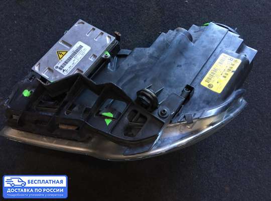Фара передняя на Volkswagen Touran I (1T)