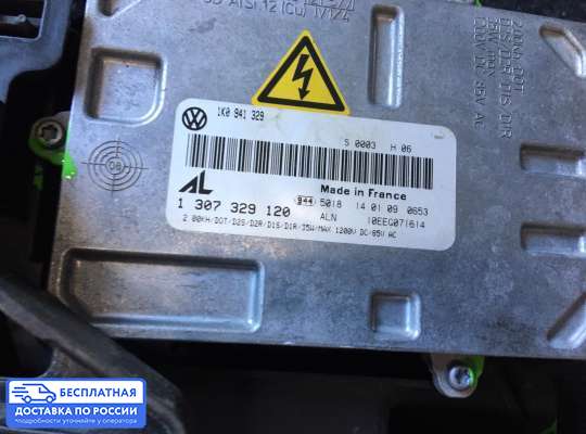 Фара передняя на Volkswagen Touran I (1T)