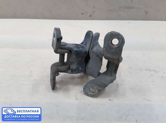 Петля двери на Mazda 323 (BA) 323C/ 323F/ 323S/ 323P