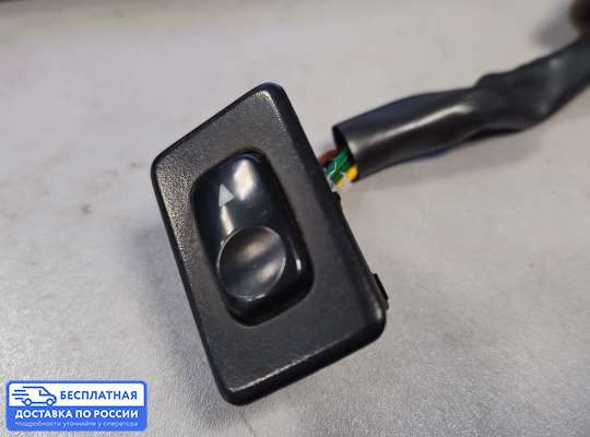 Кнопки стеклоподьемника на Hyundai Galloper II