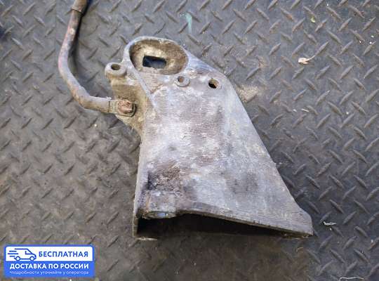 Кронштейн ДВС (лапа) на Audi A6 (C4)