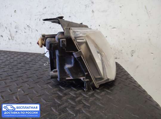 Фара передняя на Volkswagen Passat B5 (3B)