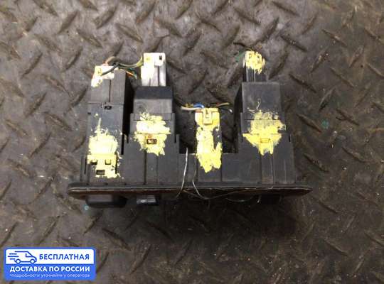 Переключатель света на Mitsubishi Carisma