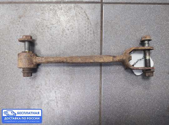 Рычаг подвески на Nissan Teana II (J32)