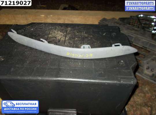 Молдинг на Toyota Avensis II (T250)