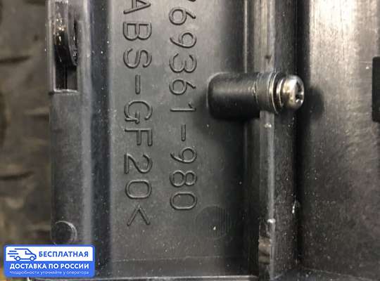 Щиток приборов на Toyota Prius II