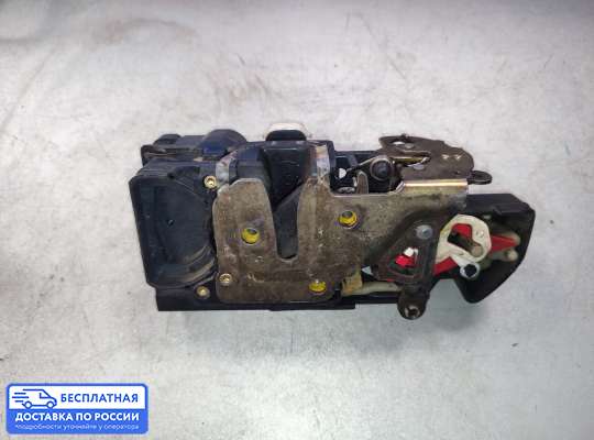 Замок боковой двери на Opel Frontera B