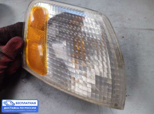 Поворотник передний на Volkswagen Passat B5 (3B)