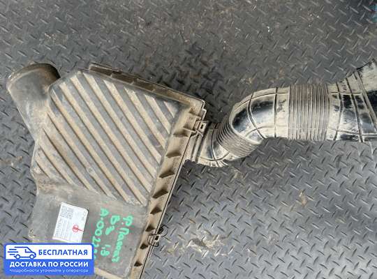 Корпус воздушного фильтра на Volkswagen Passat B3 (35i)