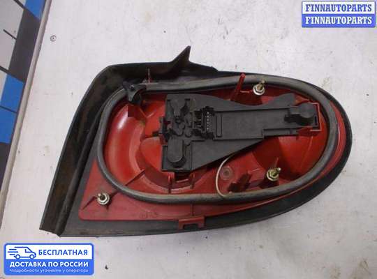 Фонарь задний на Renault Megane I