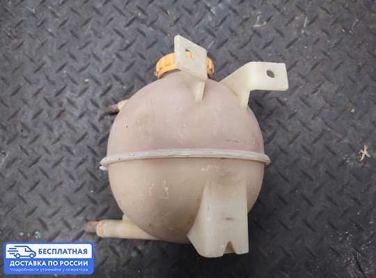 Бачок расширительный на Opel Kadett E
