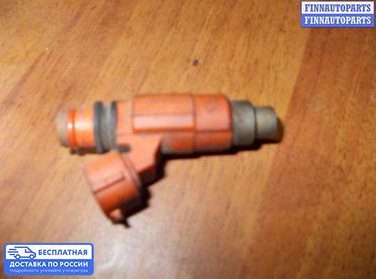 Форсунка топливная на Mitsubishi Carisma