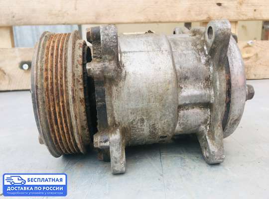 Компрессор кондиционера на Volkswagen Golf III (1H)