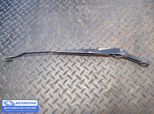 Поводок дворника на Isuzu Rodeo I